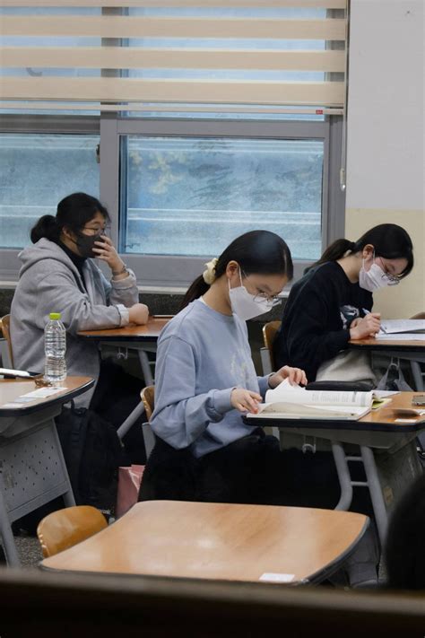 South Korea cuts ‘killer questions’ from university entrance exam in ...