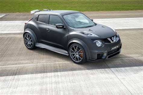 Nissan D Voile Son Juke R Dot Du Moteur De La Gt R Nismo