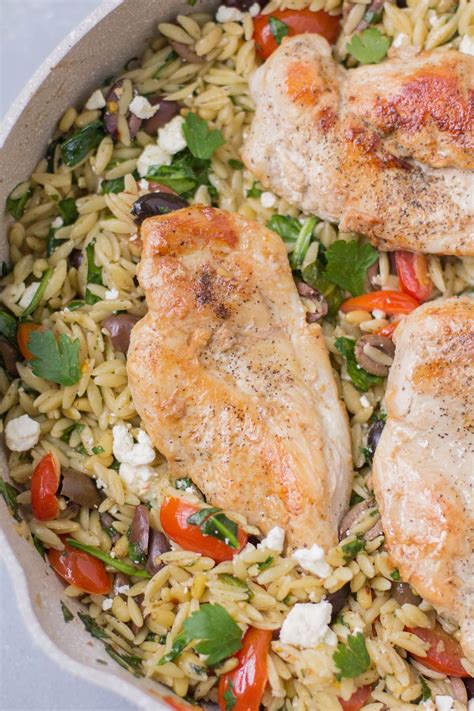 Healthy Mediterranean Chicken Orzo The Clean Eating Couple