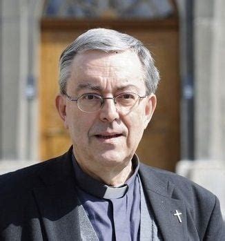 Domherr hält Vortrag in Regina Pacis