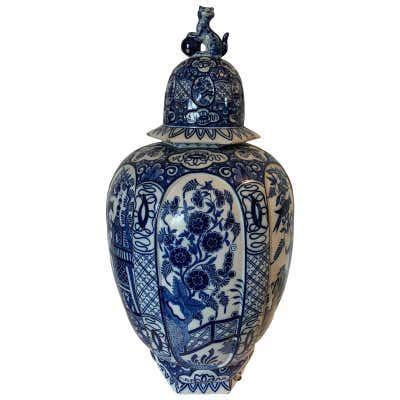 19th Century Japanese Imari Temple Jar And Lid Temple Jar Imari Lidded