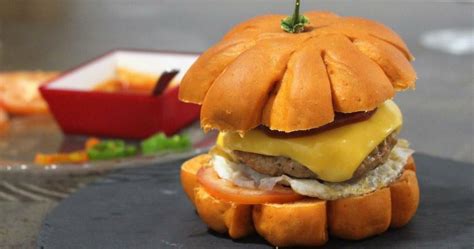 Hamburguesa Rellena De Queso Y Muy Picante Para Halloween Cocina