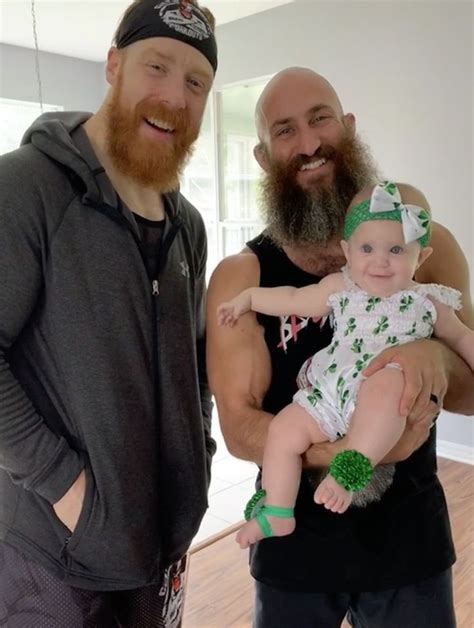 Tommaso Ciampa His Daughter Sheamus Crochet Necklace Fashion Crochet