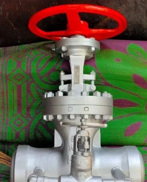 Material CS 11 30 Inch KSB Butt Weld High Pressure Gate Valve For