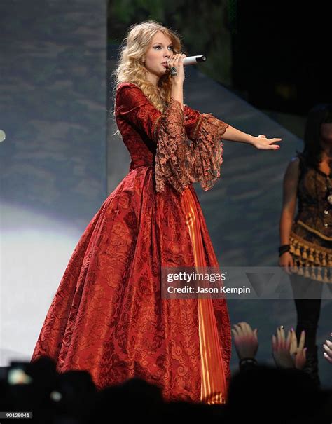 Taylor Swift Love Story Dress Fearless Tour