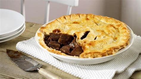 Steak pie recipe - BBC Food