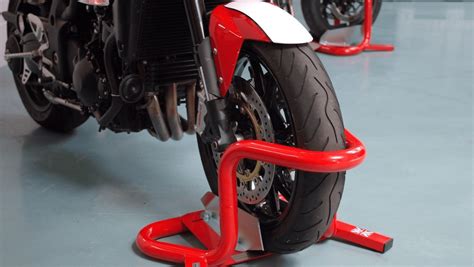 5 Best Motorcycle Wheel Chock Reviews And Buying Guide