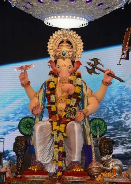 Pitambar Lalbaugcha Raja Sarvajanik Ganeshotsav Mandal