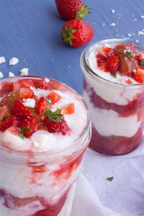 Rhabarberdessert Mit Quark Und Erdbeeren Rezepte Suchen