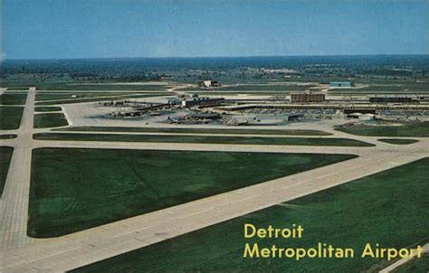 Detroit Metropolitan Wayne County Airport Michigan Postcard