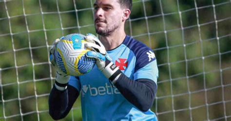 Vasco Busca Goleiro Reserva Para A Pr Xima Temporada