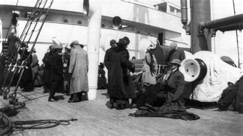 Tears Of Titanic Survivors Passengers Stories Reveal Pandemonium