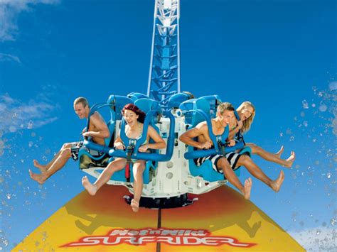 Wet 'n Wild Theme Park from Brisbane - Gray Line