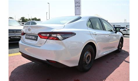 New Toyota Camry Le 25l Petrol Sedan Fwd 4 Doors Color White