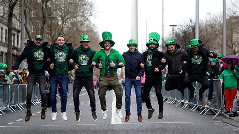 Video. Watch: Thousands gather for St Patrick's Day parade | Euronews