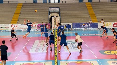 Per San Giustino Prima Verifica A Macerata Pianeta Volley