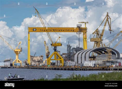 Shipbuilding hi-res stock photography and images - Alamy