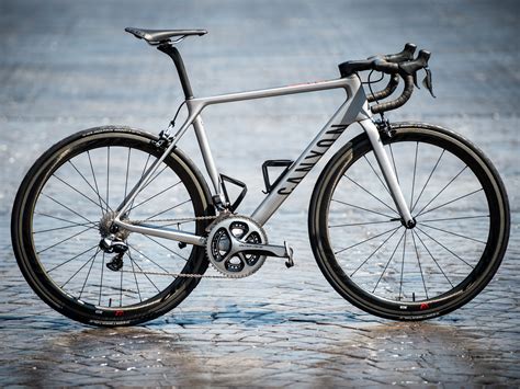 Canyon Brings Updates to their New Ultimate CF SLX Road Racer - Bikerumor