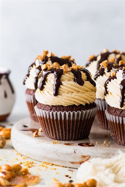 Peanut Butter Chocolate Cupcakes The Loopy Whisk