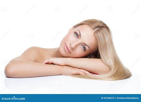 Belle Fille Avec Les Cheveux Blonds Soyeux Image Stock Image Du