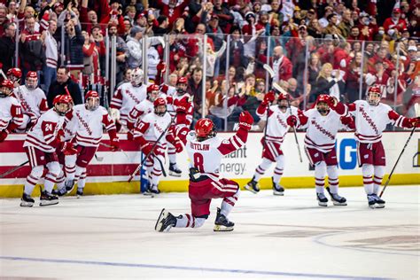 University of Wisconsin Men’s Hockey Team Sweeps Notre Dame: Rewriting Big Ten Records - BVM Sports