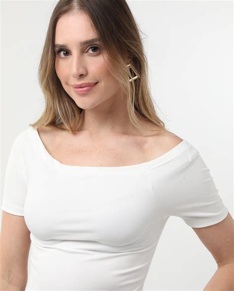 Riachuelo Blusa Feminina Malha Canelada Canoa Branco Ak By Riachuelo