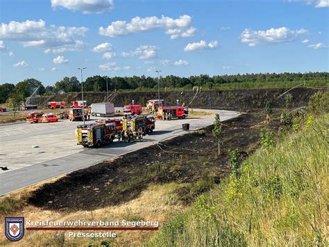 Kreisfeuerwehrverband Segeberg Einsatz Fl Chenbrand Auf Der Autobahn