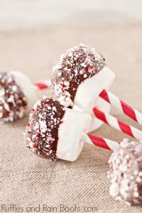 These Peppermint Hot Cocoa Stir Sticks Are Easy And Gift Worthy