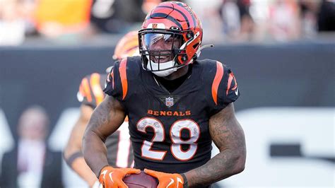 Joe Mixon Breaks Bengals Record Makes Nfl History With Five Tds Vs