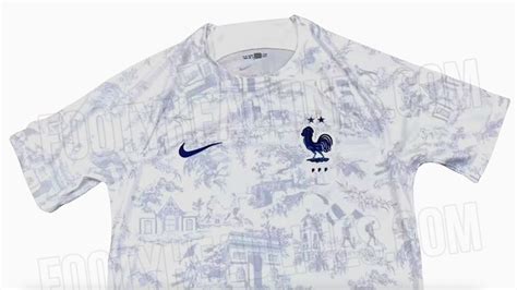 Le Nouveau Maillot Extérieur De LÉquipe De France Pour La Coupe Du Monde Au Qatar Est