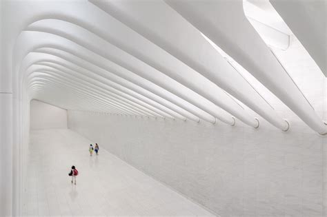 Inside Santiago Calatrava's WTC Transportation Hub in New York | ArchDaily