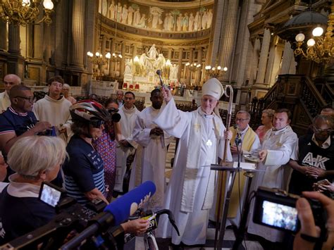 Diocèse de Paris bénédiction de la chapelle Notre Dame des sportifs