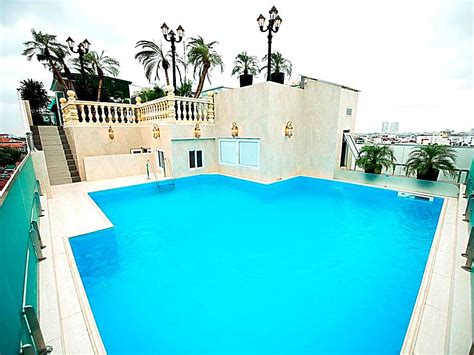 20 Hotels with Rooftop Pool in Hanoi - Isa's Guide 2024