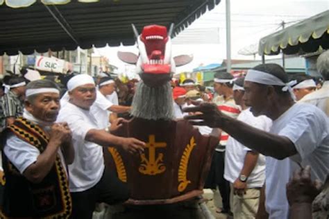 Begini Proses Upacara Kematian Adat Suku Nias Yang Penuh Nilai