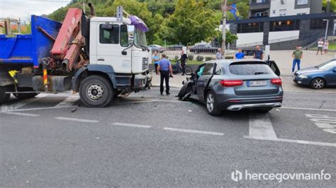 FOTO U sudaru automobila i kamiona na ulazu u Mostar više ozlijeđenih