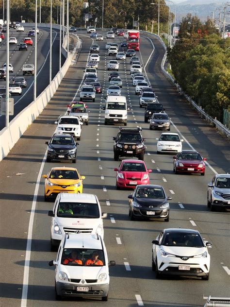 road rules tackle tailgaters  reduce rear  crashes daily