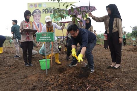 Cegah Kekeringan Dan Banjir Paman Birin Hijaukan Kawasan Industri