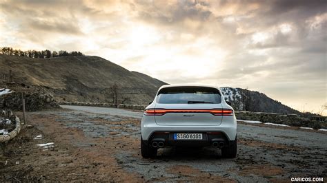 Porsche Macan T My Color Pure White Rear