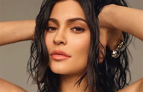 1400x900 Kylie Jenner Glamour Uk Photoshoot Wallpaper 1400x900