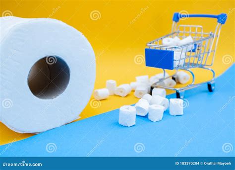 Shopping Toilet Paper For To Wipe Clean Personal Sanitary Paper Stock