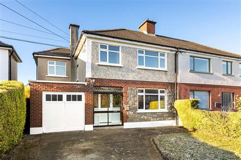 8 Clonkeen Drive Foxrock Dublin 18 Lisney