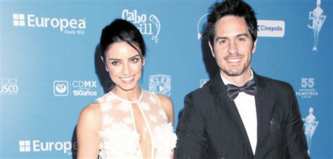 Las Emotivas Fotos De La Boda De Aislinn Derbez Y Mauricio Ochmann