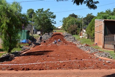 Se Ejecutan Obras De Cord N Cuneta Y Empedrado En La Ciudad Oberaonline