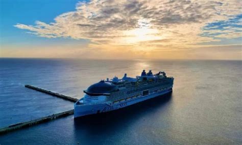 Arriba el crucero más grande del mundo en Mahahual El Momento Tabasco