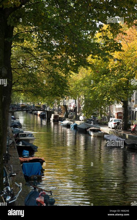 Early Autumn On An Amsterdam Canal Stock Photo Alamy