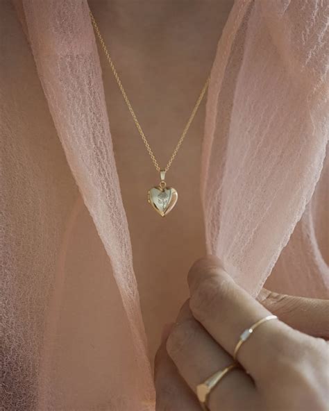 K Solid Gold Heart Locket Locket Necklace Gold Locket Etsy