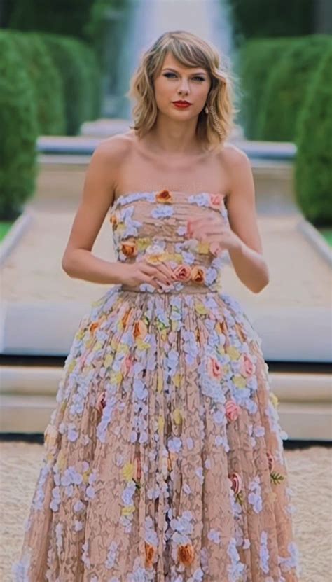 Floral Dress Inspiration From Taylor Swift