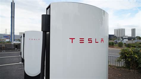 The First V4 Tesla Supercharger Station Has Opened In The Uk Top Gear