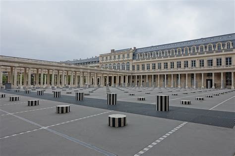 Colonnes De Buren Les Deux Plateaux Blog Vellut