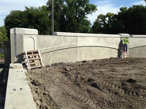 Flood Walls Visible In Valley City News Dakota